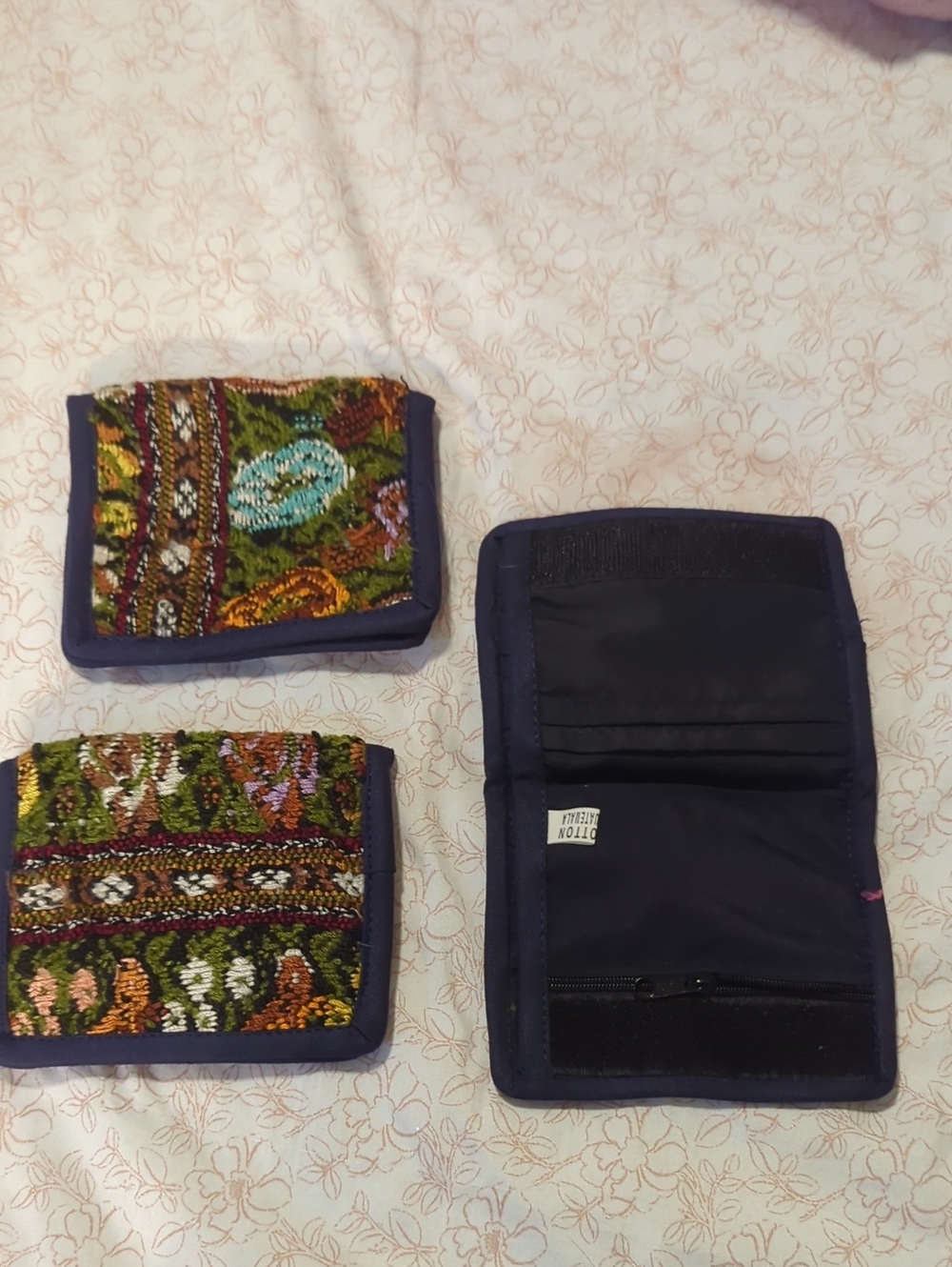 Hand-Embroidered Green Mosaic Compact Wallet - Unbranded